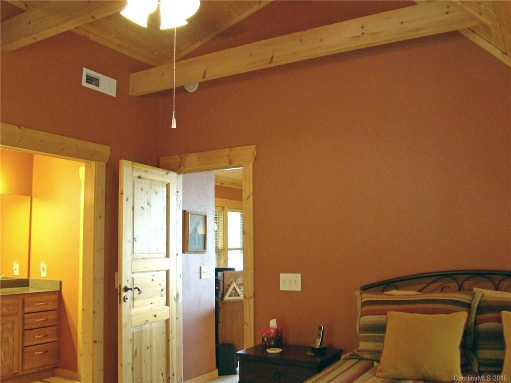 286 Mountain Lookout Drive - Photo 13