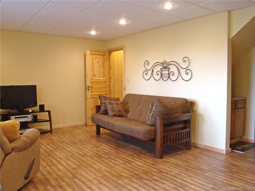 286 Mountain Lookout Drive - Photo 19