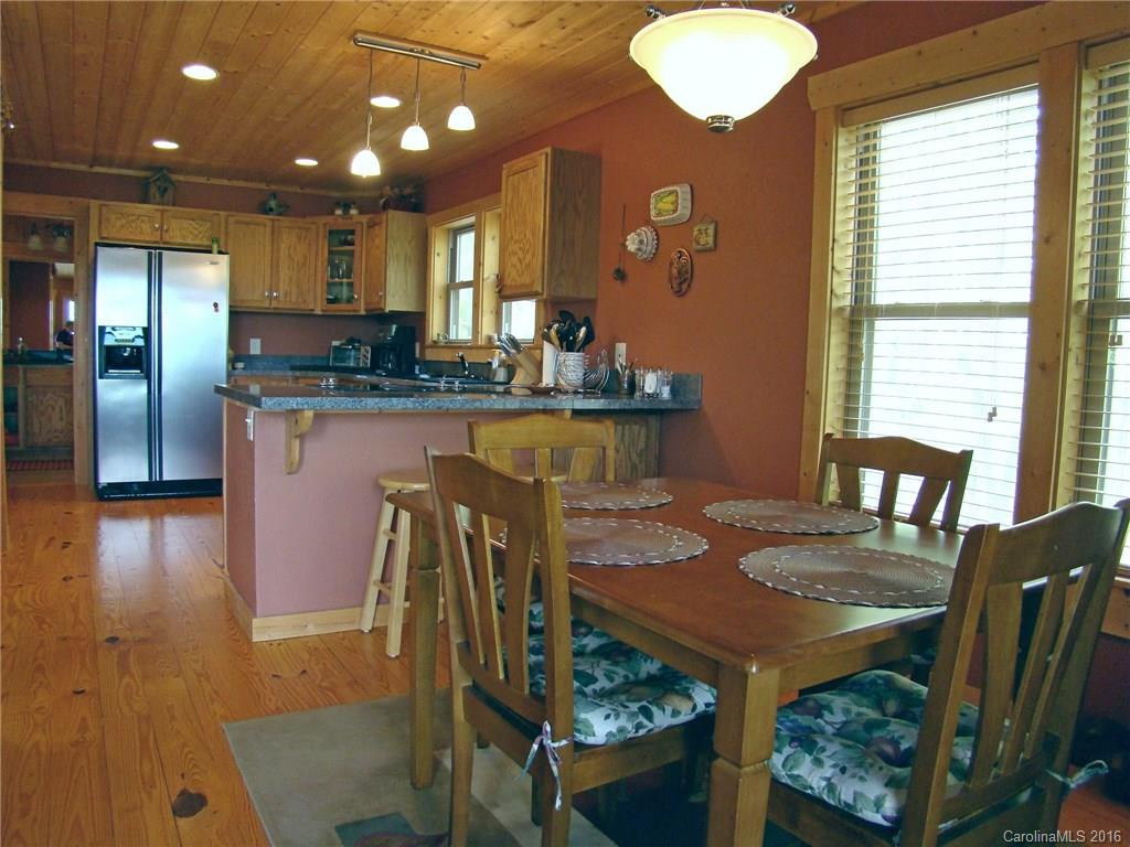 286 Mountain Lookout Drive - Photo 4