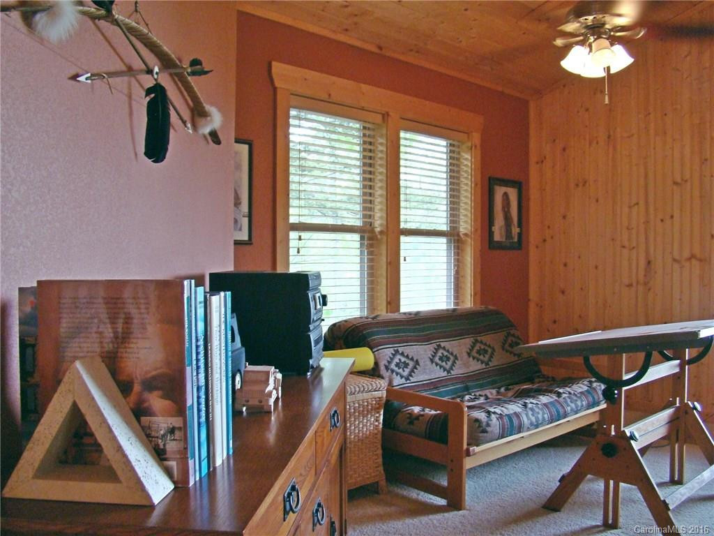286 Mountain Lookout Drive - Photo 10