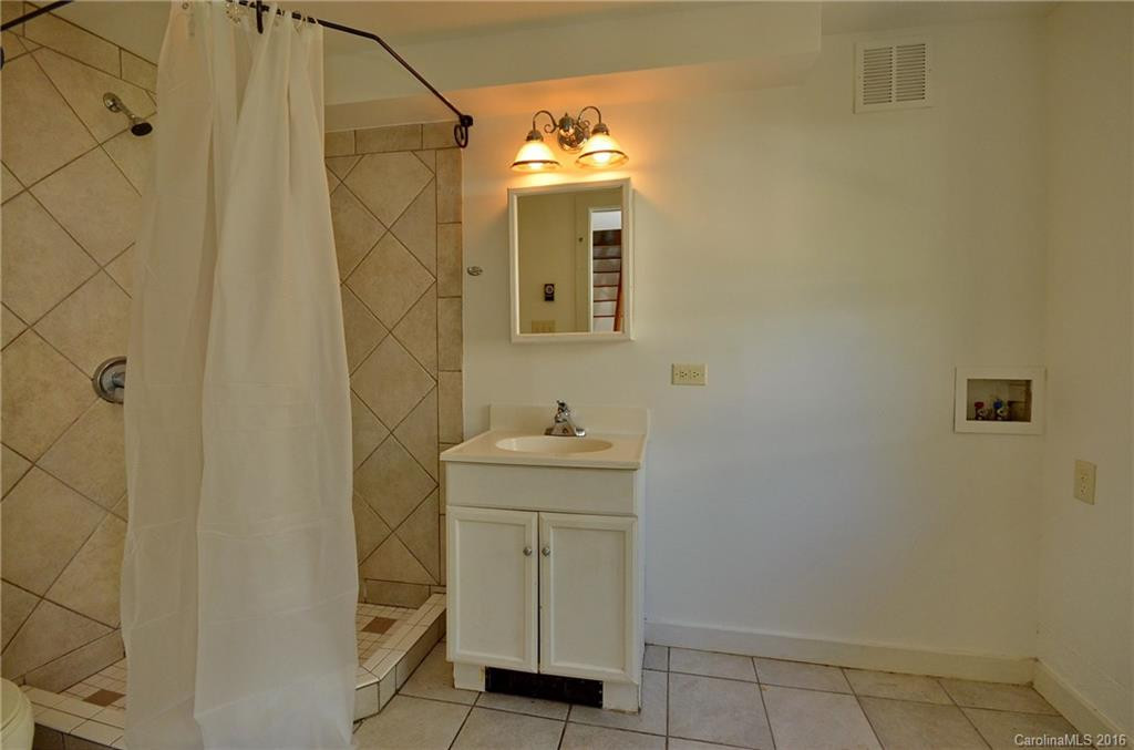108 Murdock Avenue - Photo 16