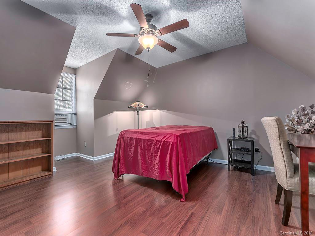 466 Royal Pines Drive - Photo 16