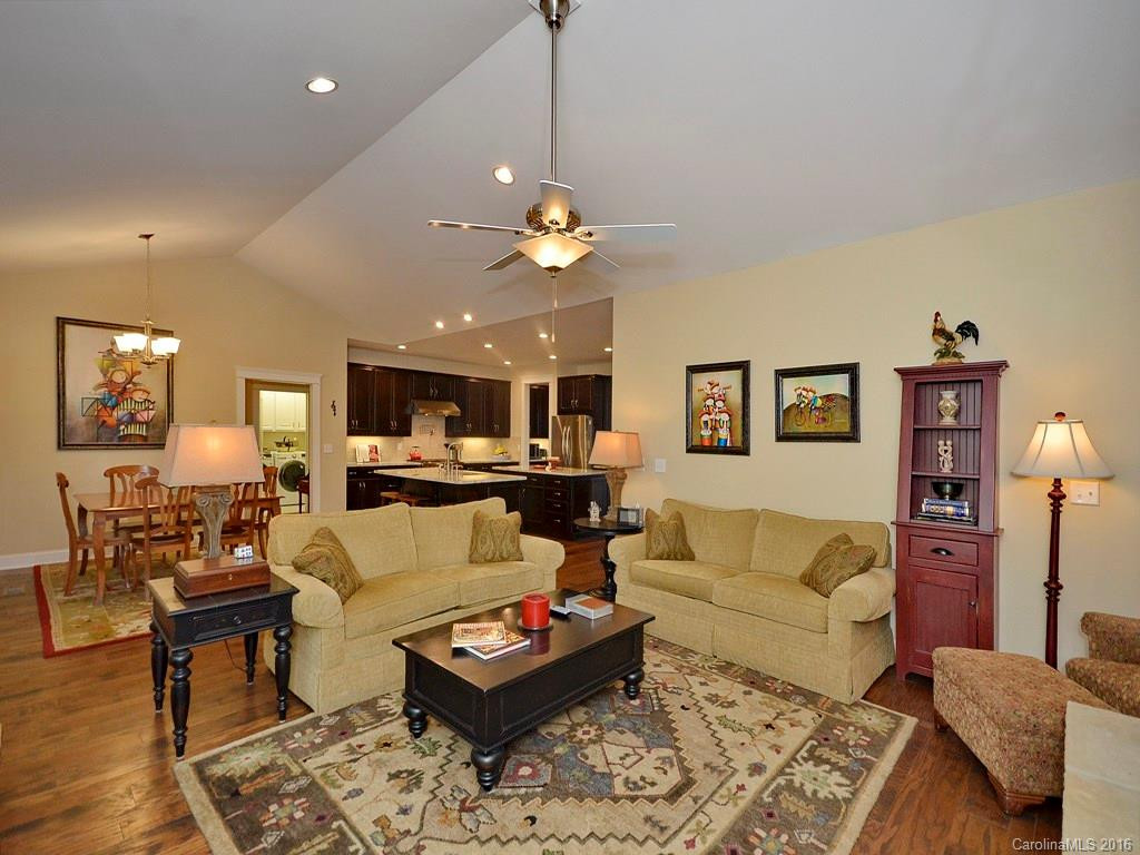 90 Greenwells Glory Drive - Photo 8