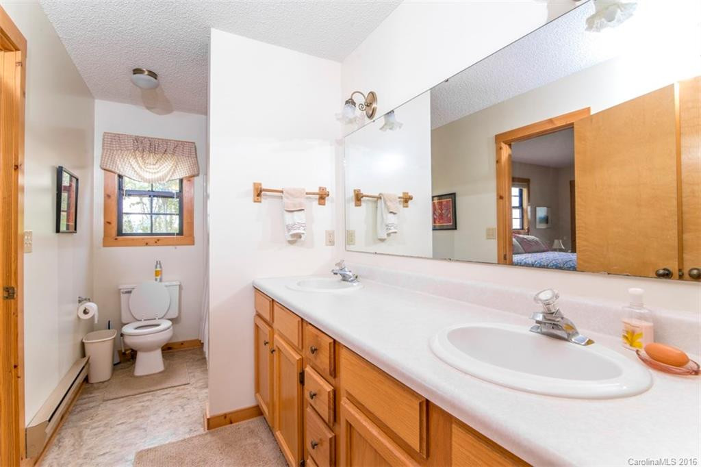 302 Cove Road - Photo 13