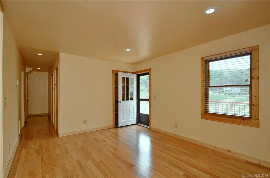 92 Arrowood Road - Photo 4