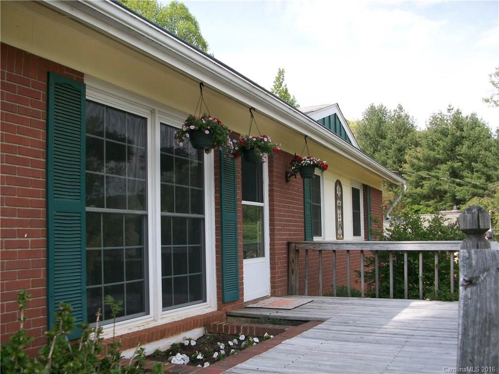 9 Hillview Circle #21