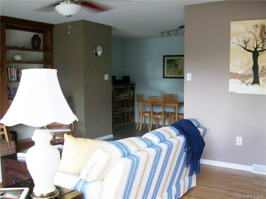 9 Hillview Circle #21 - Photo 2