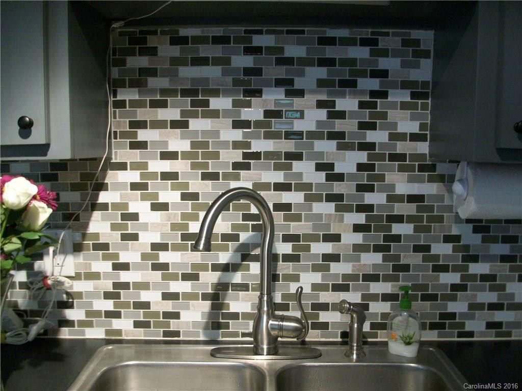 9 Hillview Circle #21 - Photo 8