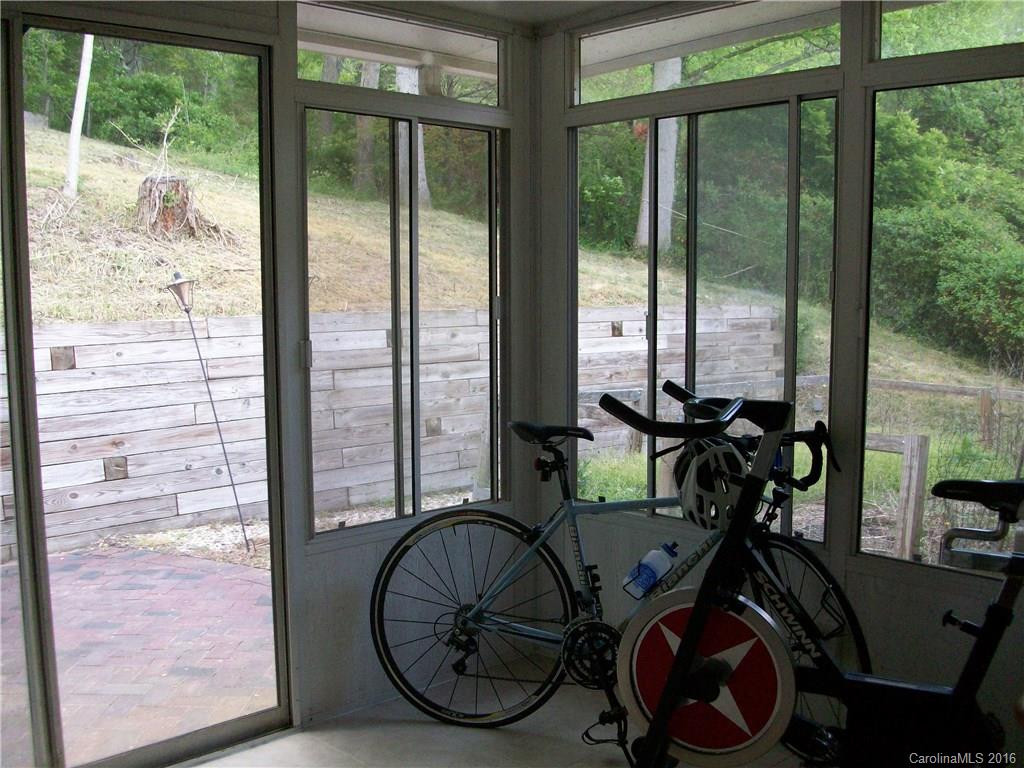 9 Hillview Circle #21 - Photo 10