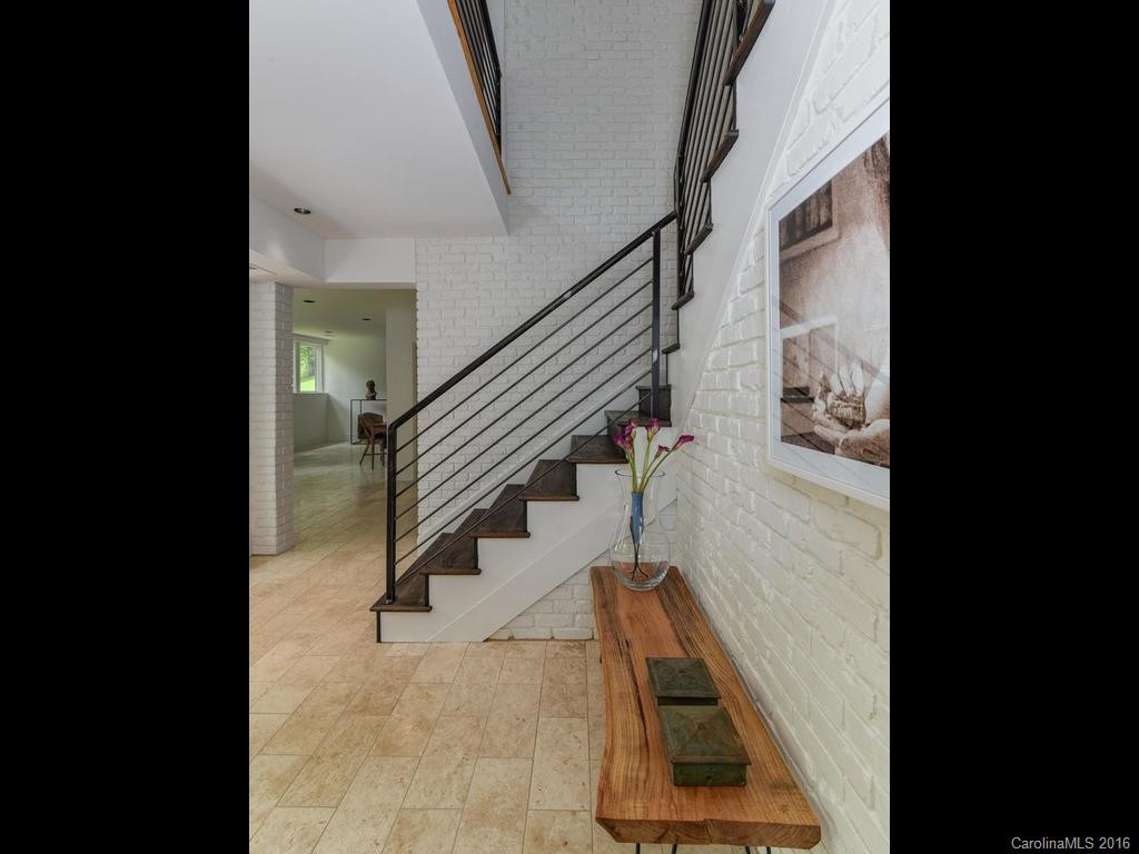 31 Griffing Circle - Photo 4