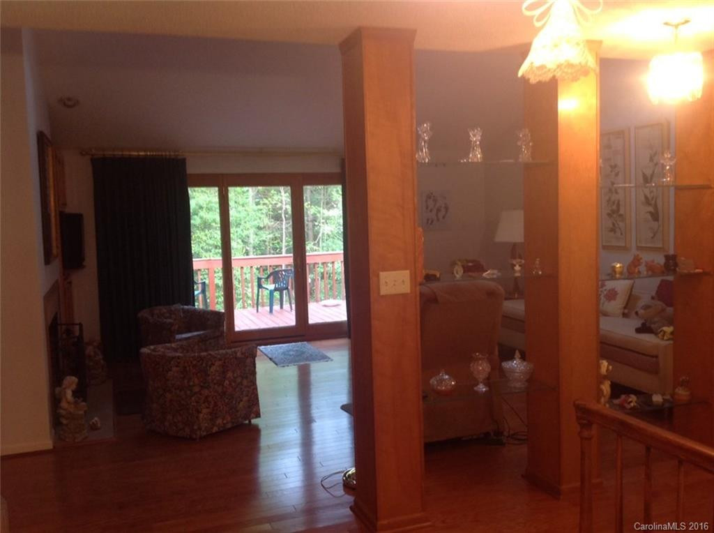 6 Tree Top Drive - Photo 3
