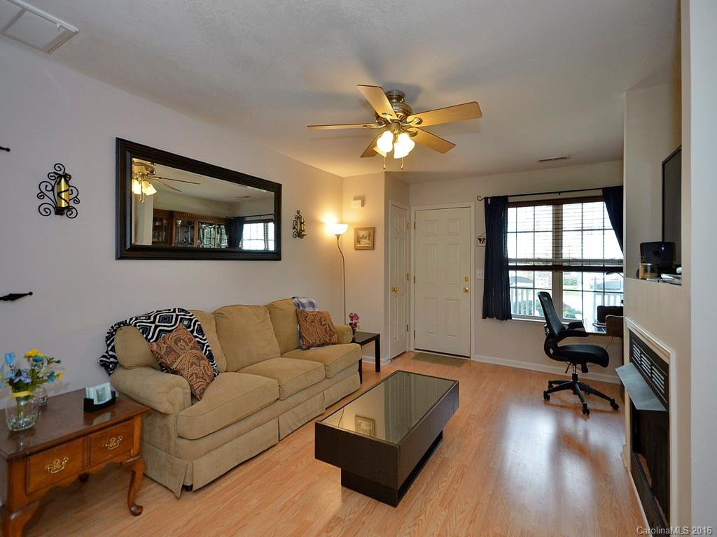 98 Stafford Court #60 - Photo 3