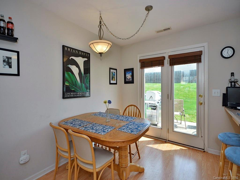 98 Stafford Court #60 - Photo 4