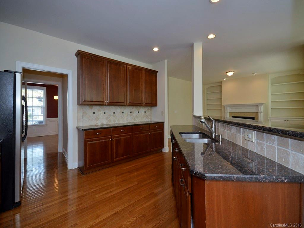 11 Hoolet Court - Photo 8