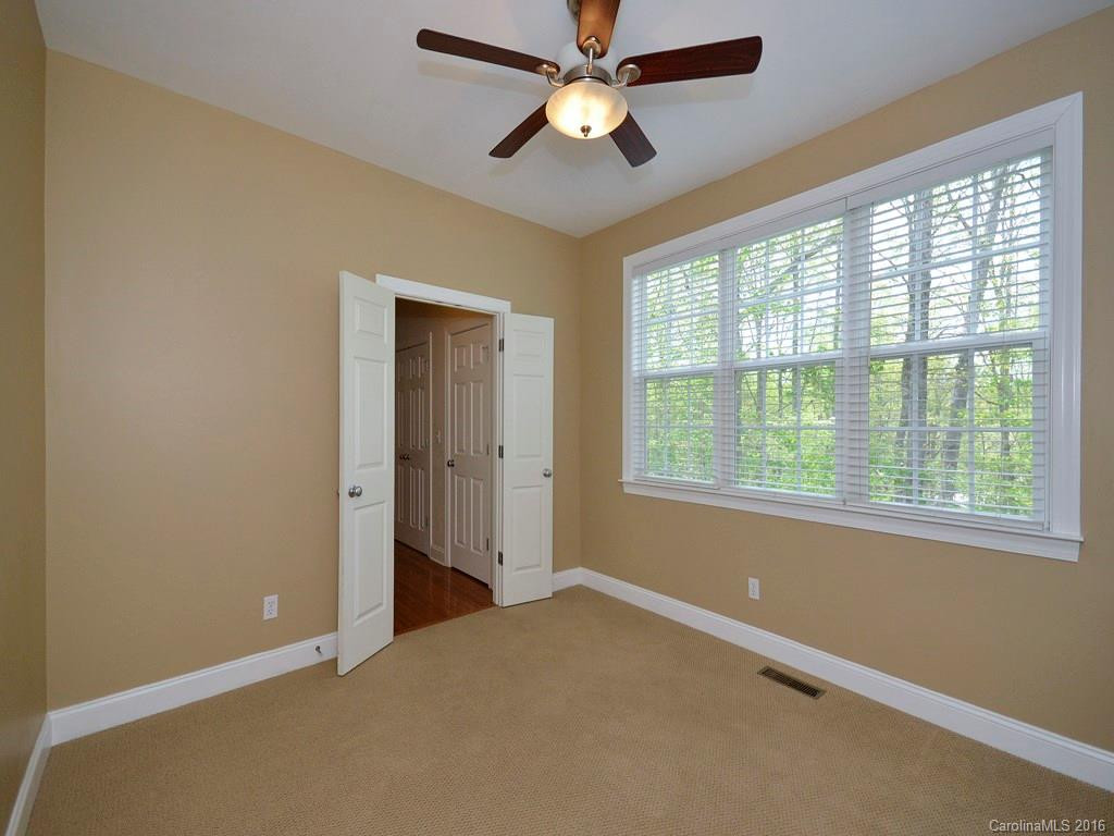 11 Hoolet Court - Photo 9