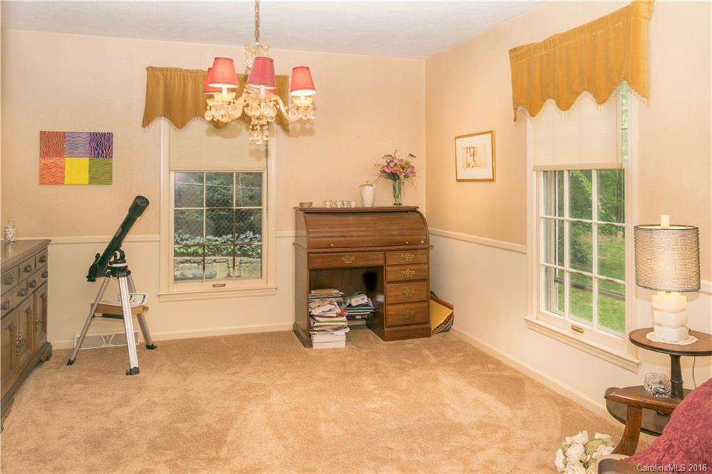 2670 Seminole Drive - Photo 6