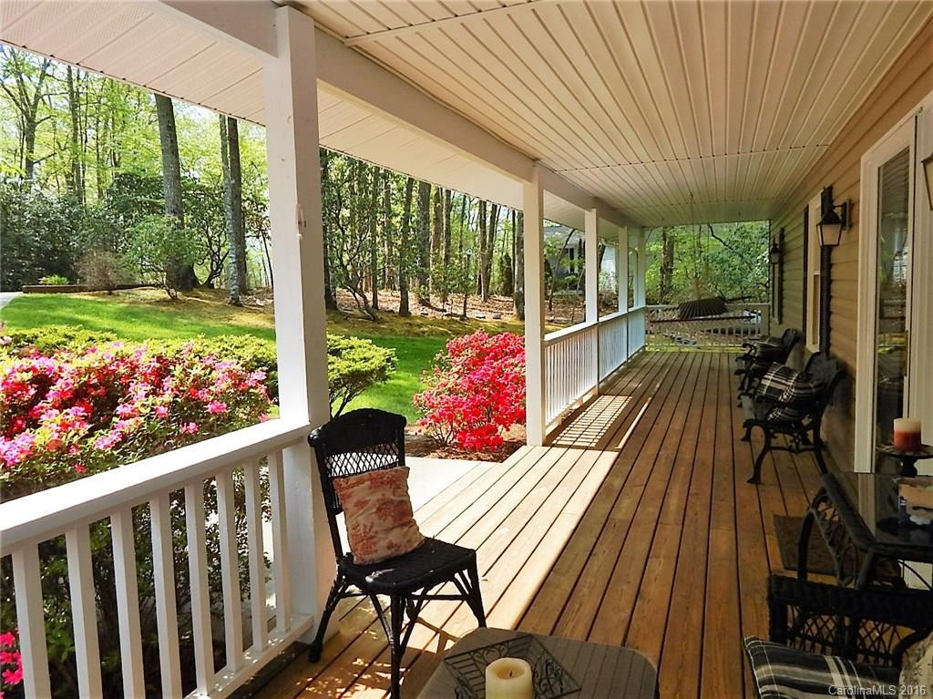 708 Skyland Drive - Photo 2