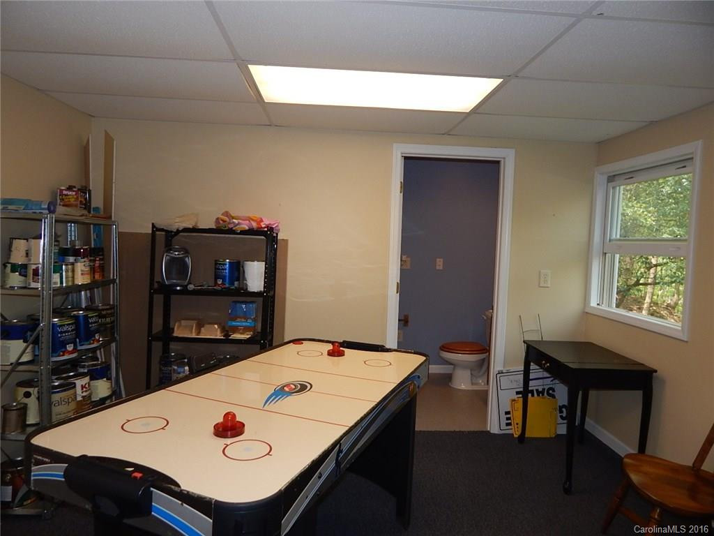 708 Skyland Drive - Photo 18