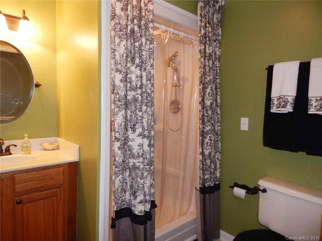 708 Skyland Drive - Photo 9