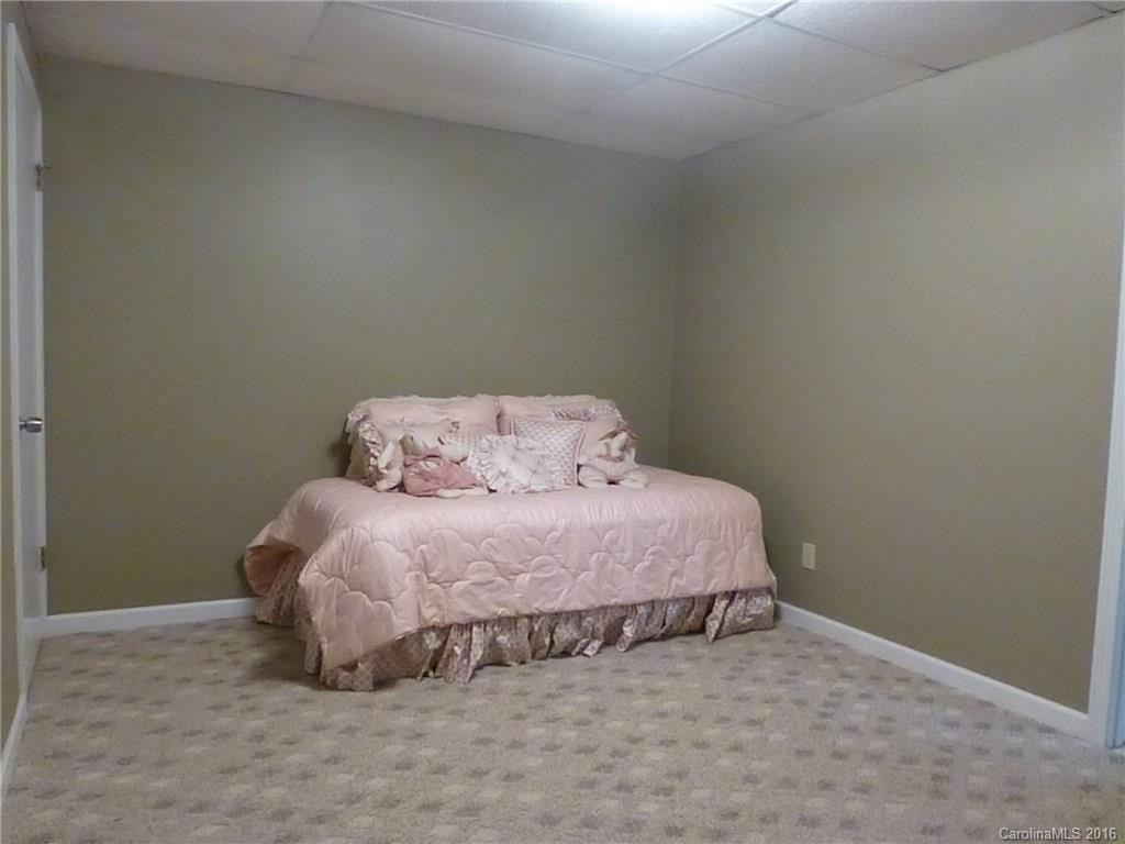 242 Stonebrook Drive - Photo 16