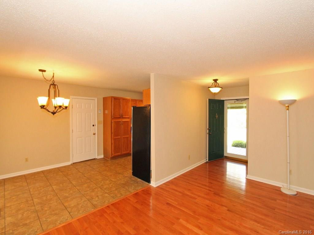 10 Shawn Drive - Photo 2