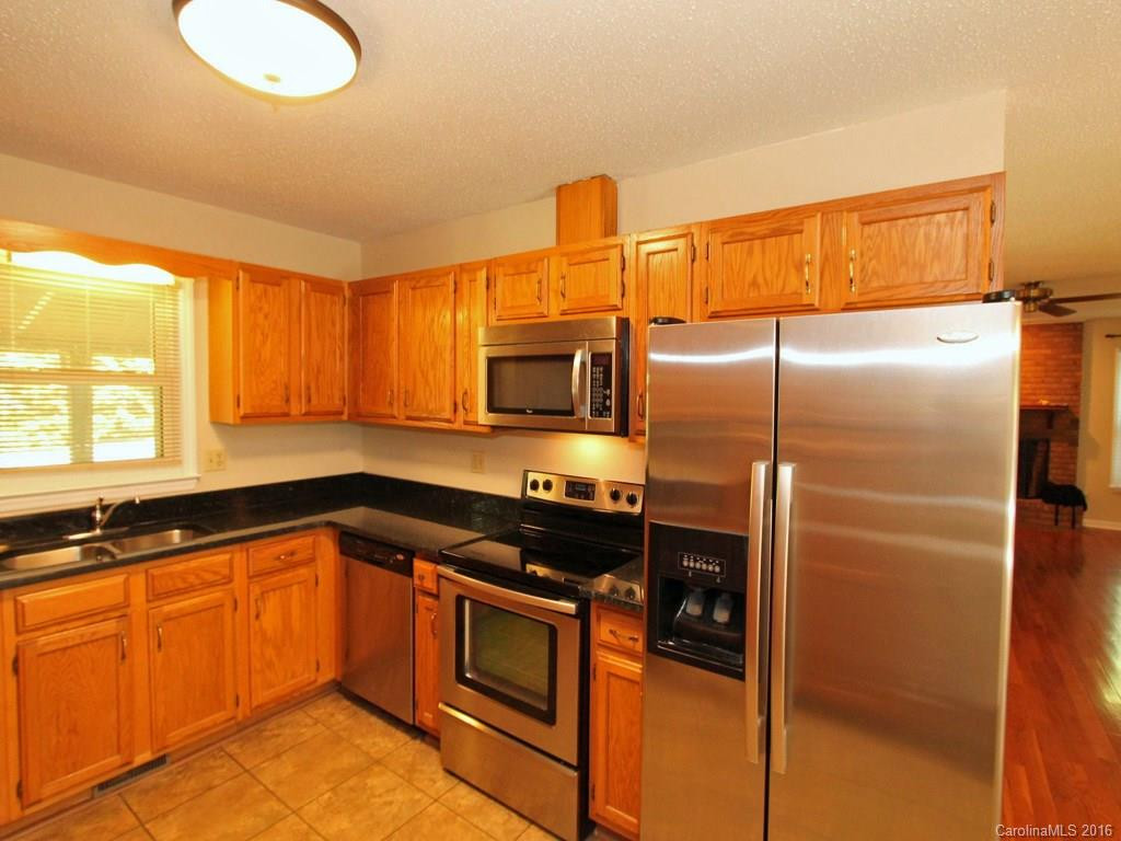 10 Shawn Drive - Photo 6