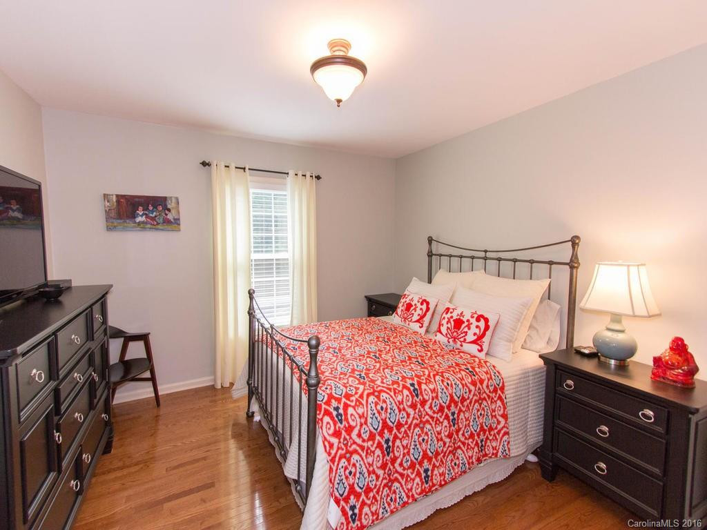 44 Holland Street - Photo 11