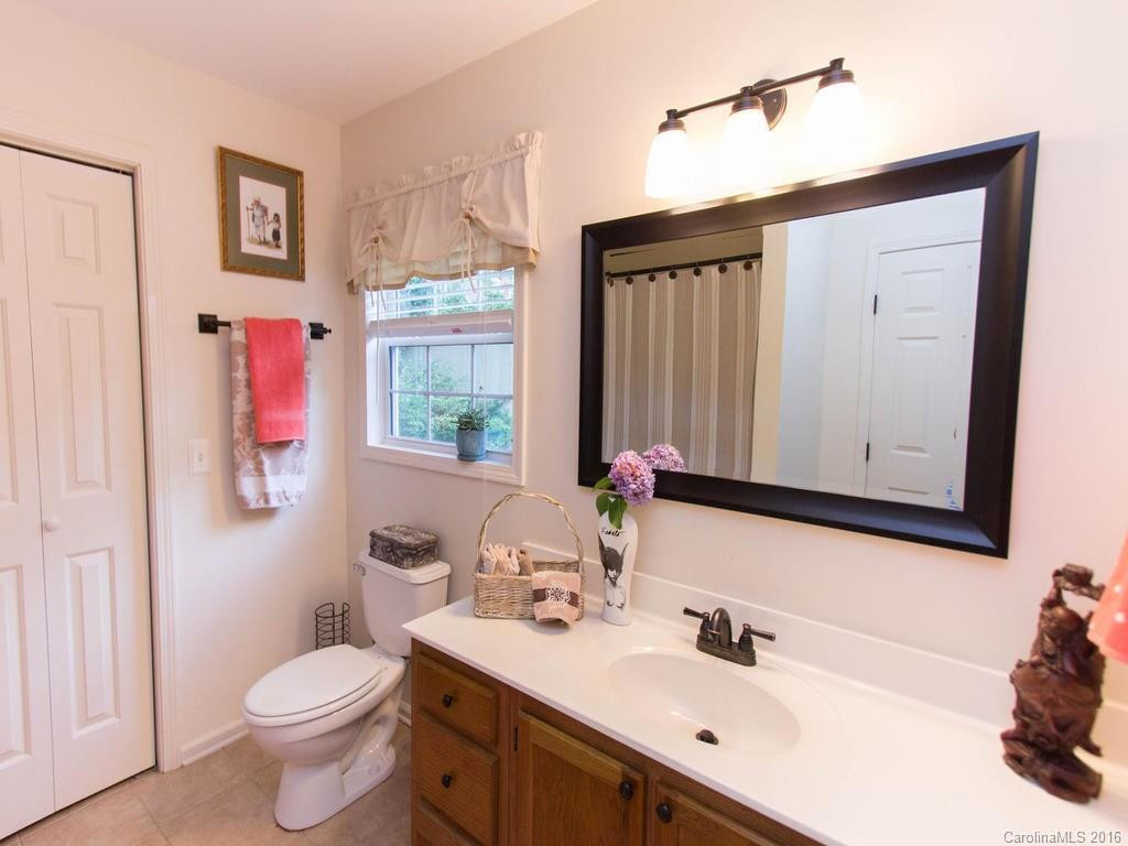 44 Holland Street - Photo 12