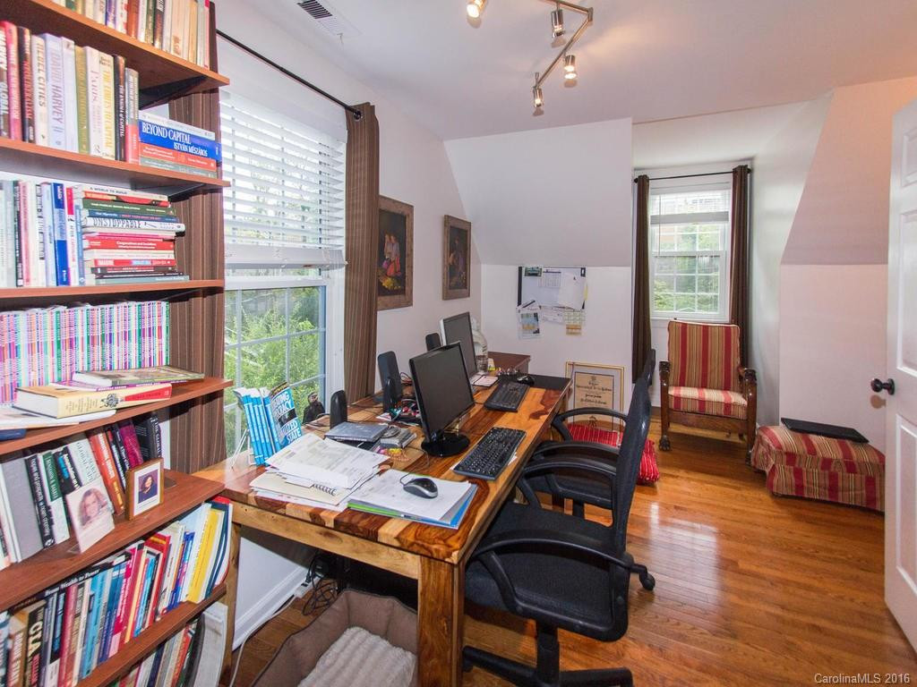 44 Holland Street - Photo 13