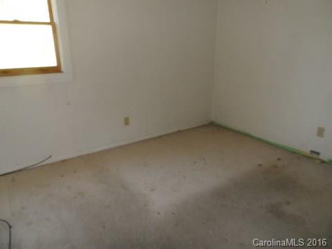 697 Holtzclaw Road - Photo 8