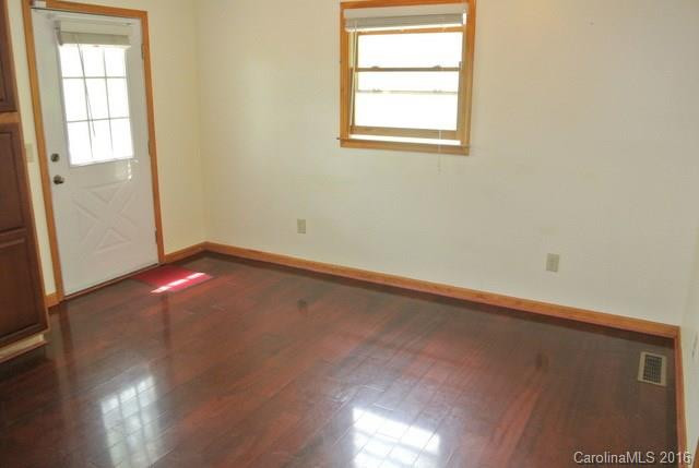 507 Vision Road - Photo 3