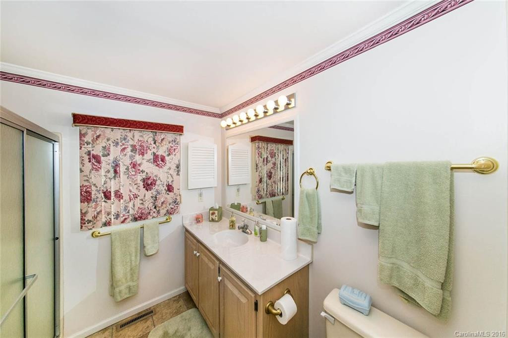 140 Middle Street - Photo 11