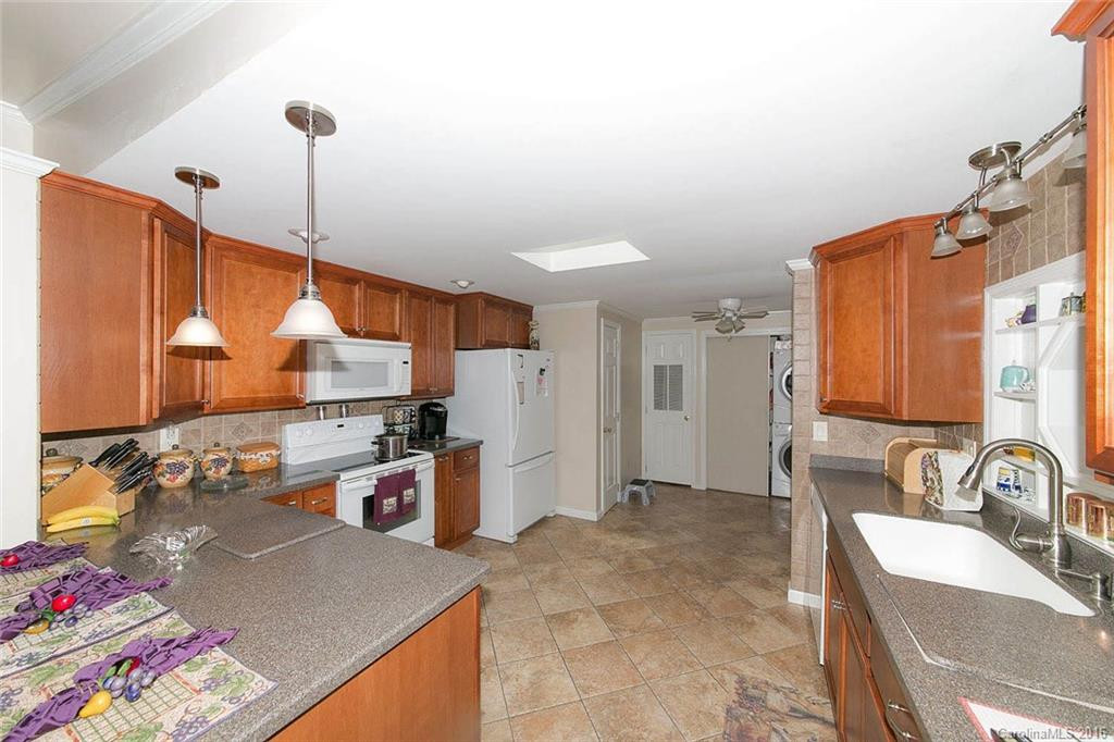 140 Middle Street - Photo 5