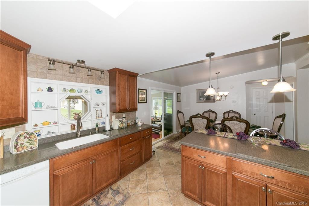 140 Middle Street - Photo 8