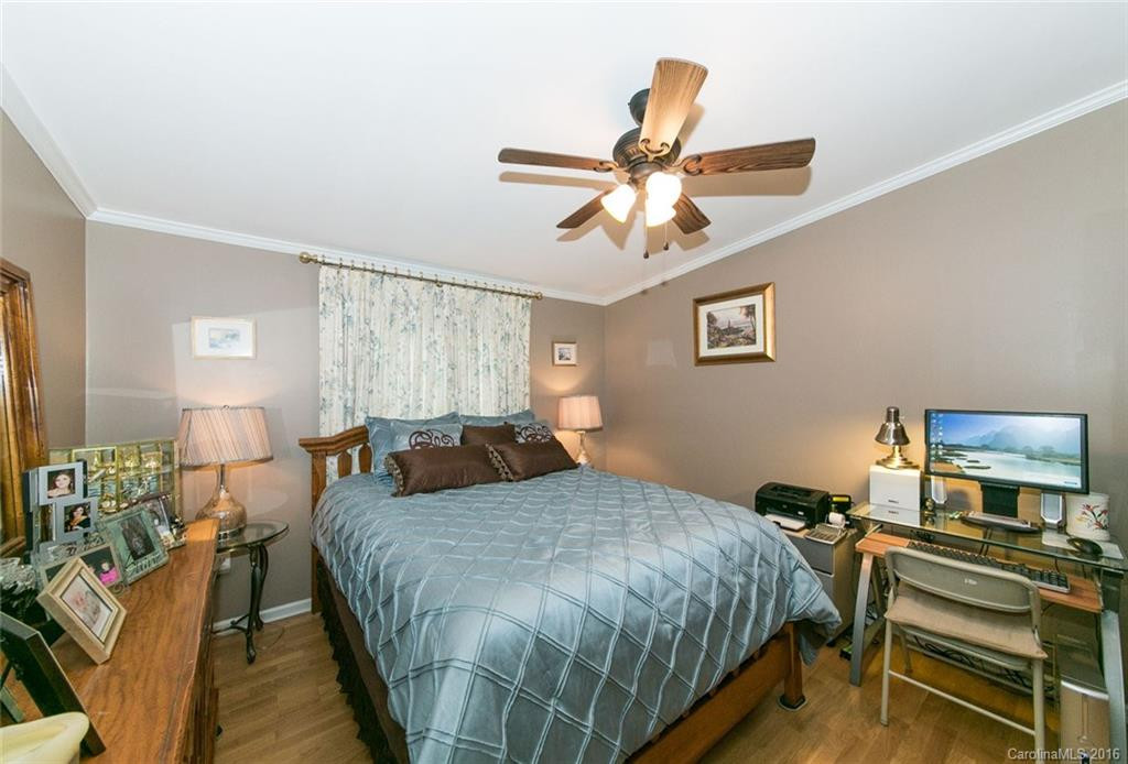 140 Middle Street - Photo 10