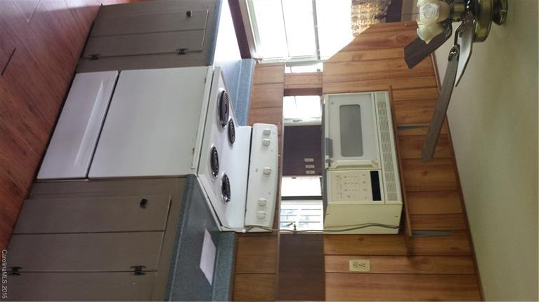 703 Miami Terrace - Photo 10
