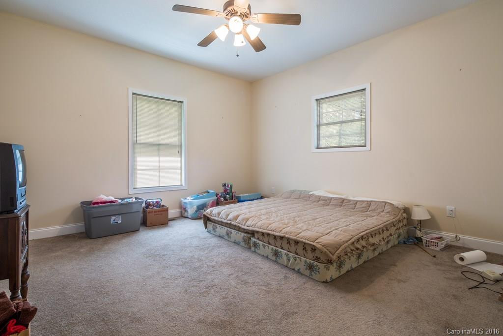 237 Eagle Point Drive - Photo 3