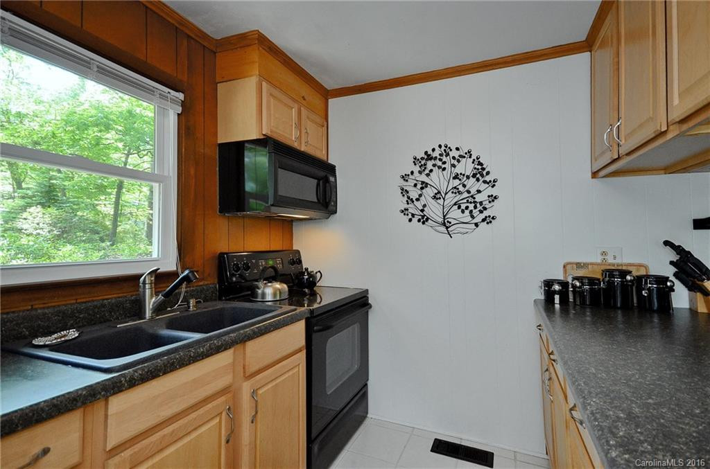 117 Sherwood Drive - Photo 3
