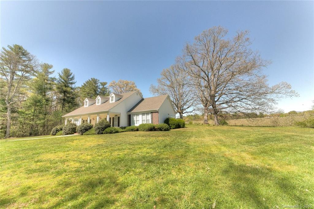 4133 Howard Gap Road - Photo 2