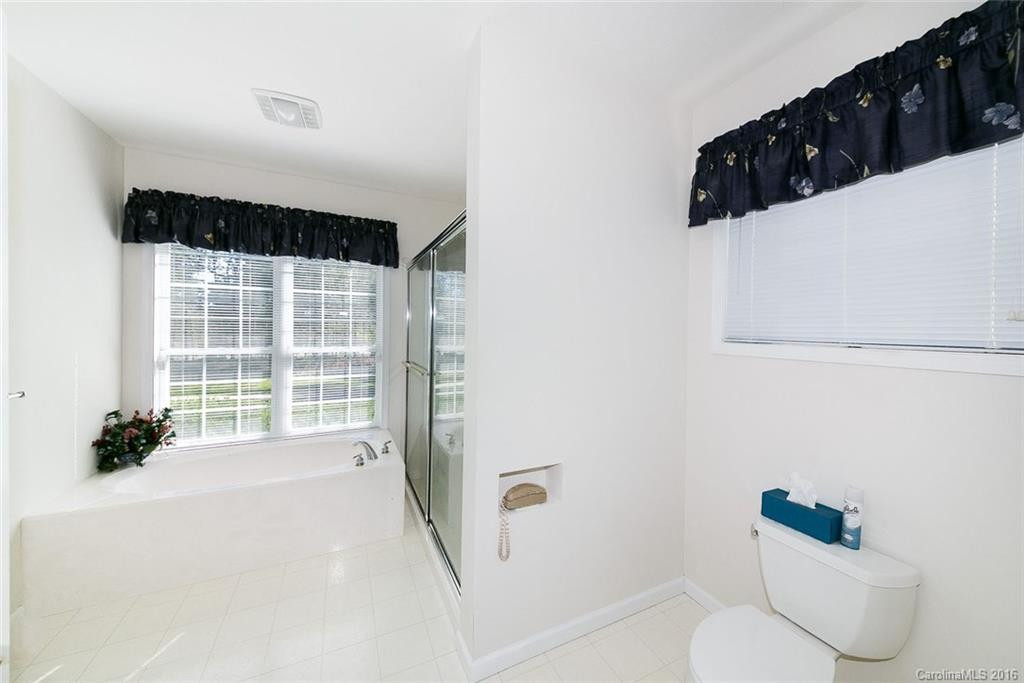 4133 Howard Gap Road - Photo 16