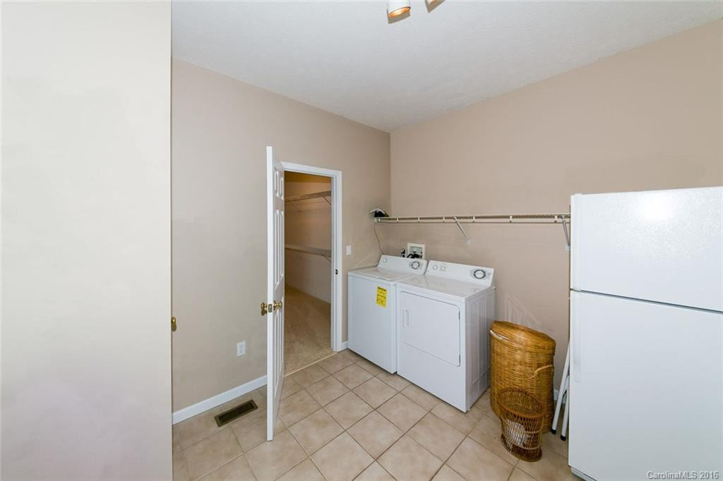 4133 Howard Gap Road - Photo 18