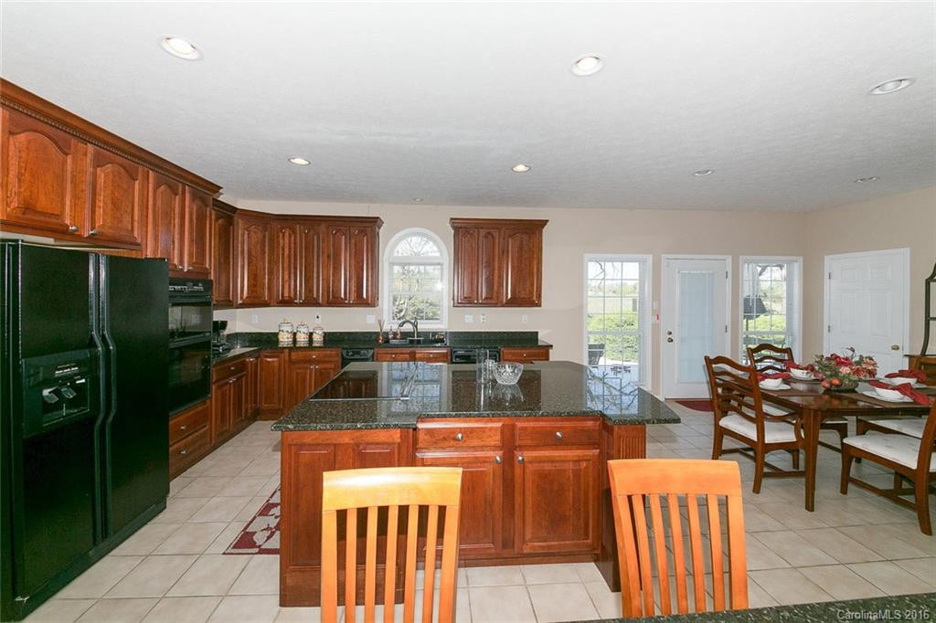 4133 Howard Gap Road - Photo 7
