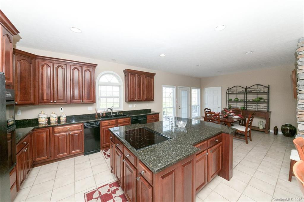 4133 Howard Gap Road - Photo 8