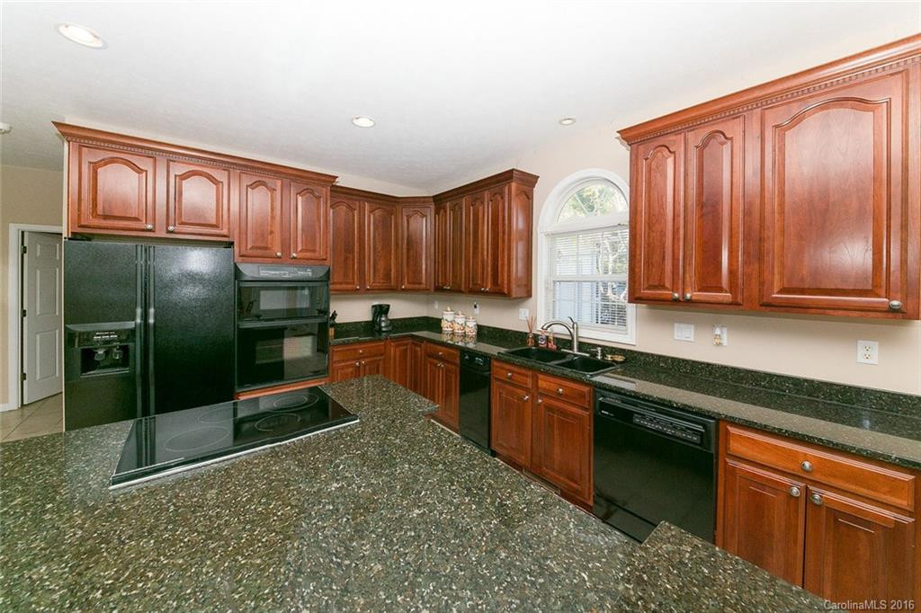 4133 Howard Gap Road - Photo 9