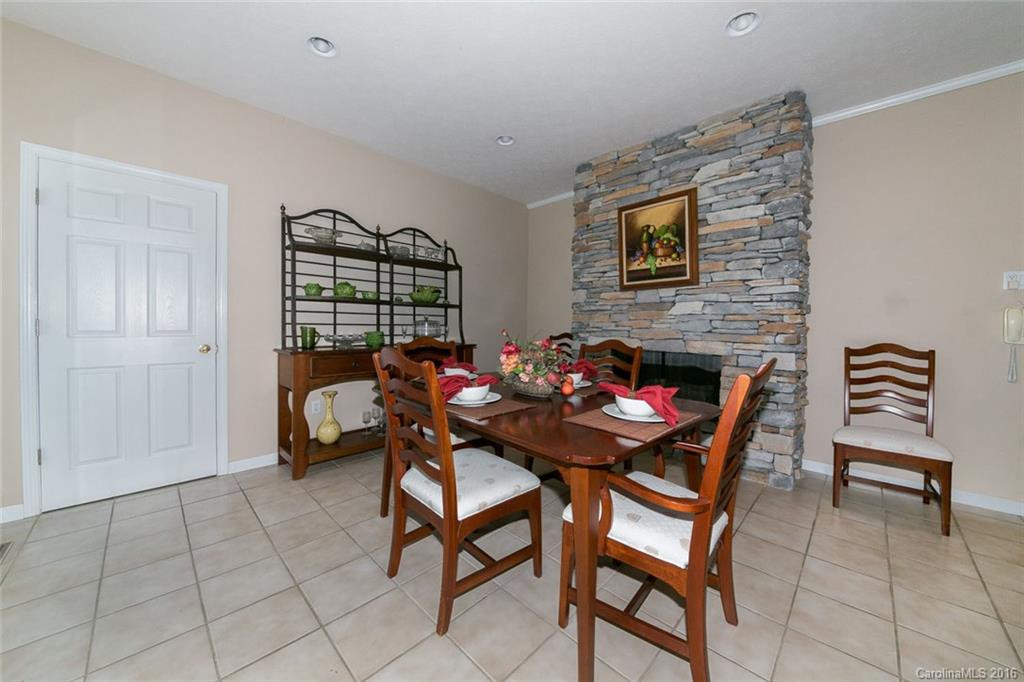 4133 Howard Gap Road - Photo 10
