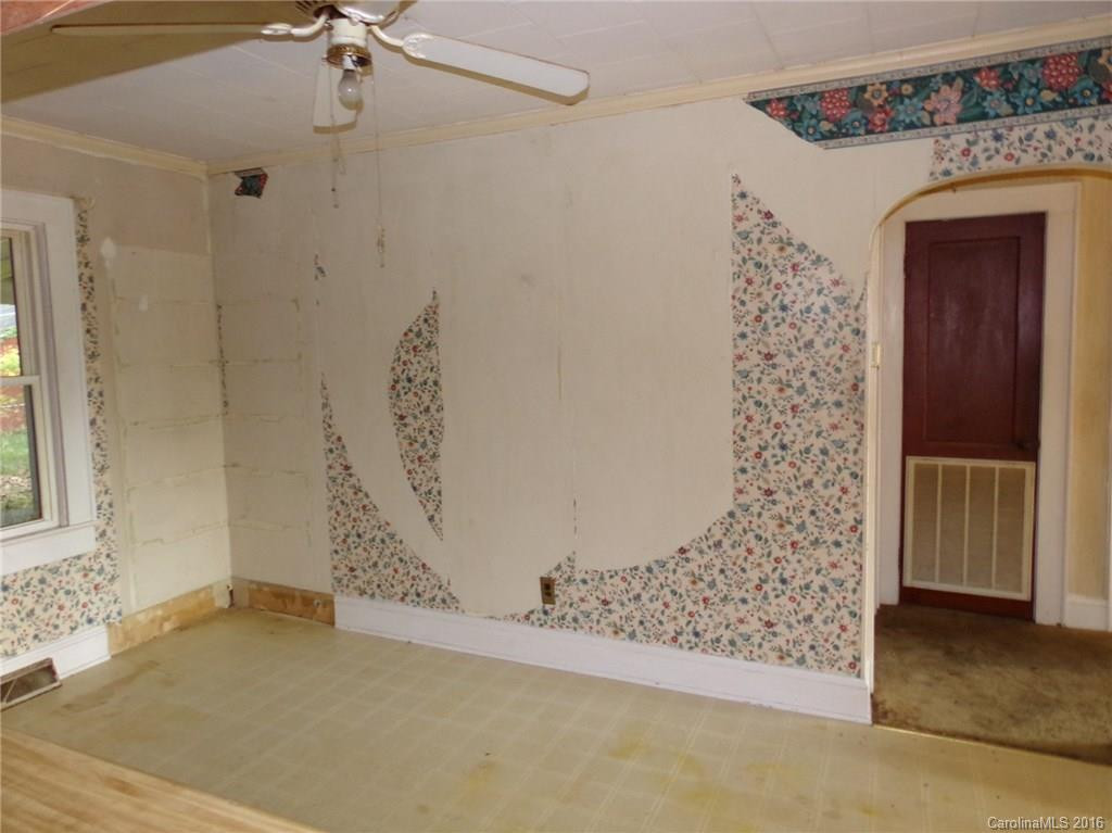 325 Hollins Street - Photo 7