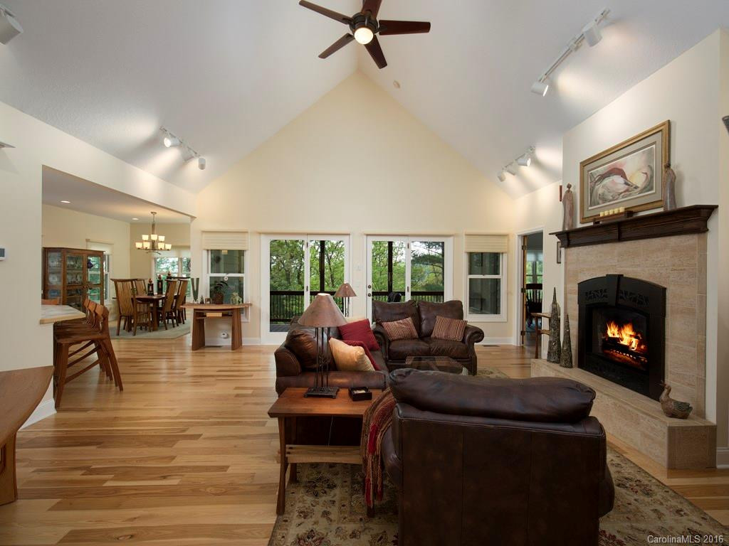 90 Courseview Drive #240 - Photo 2