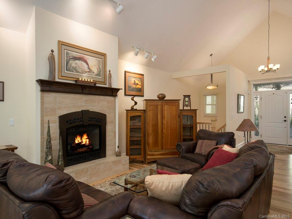 90 Courseview Drive #240 - Photo 3