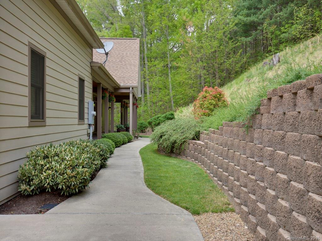 90 Courseview Drive #240 - Photo 24
