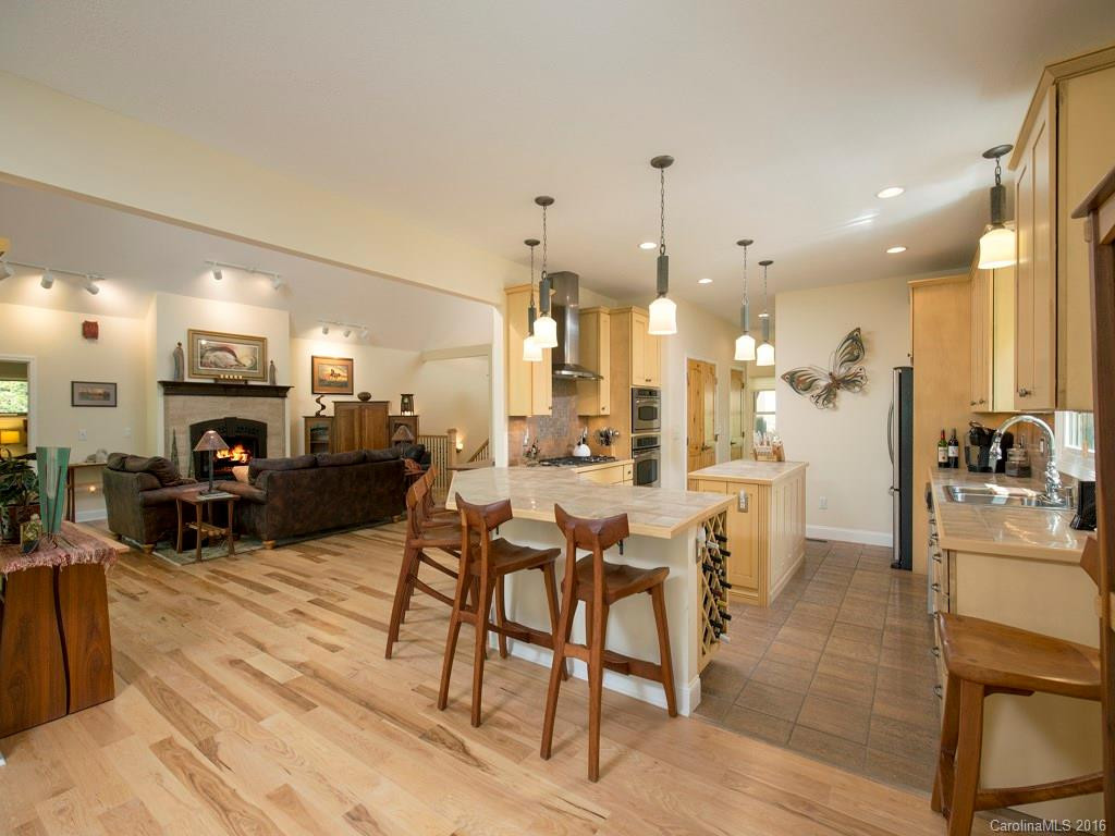 90 Courseview Drive #240 - Photo 6